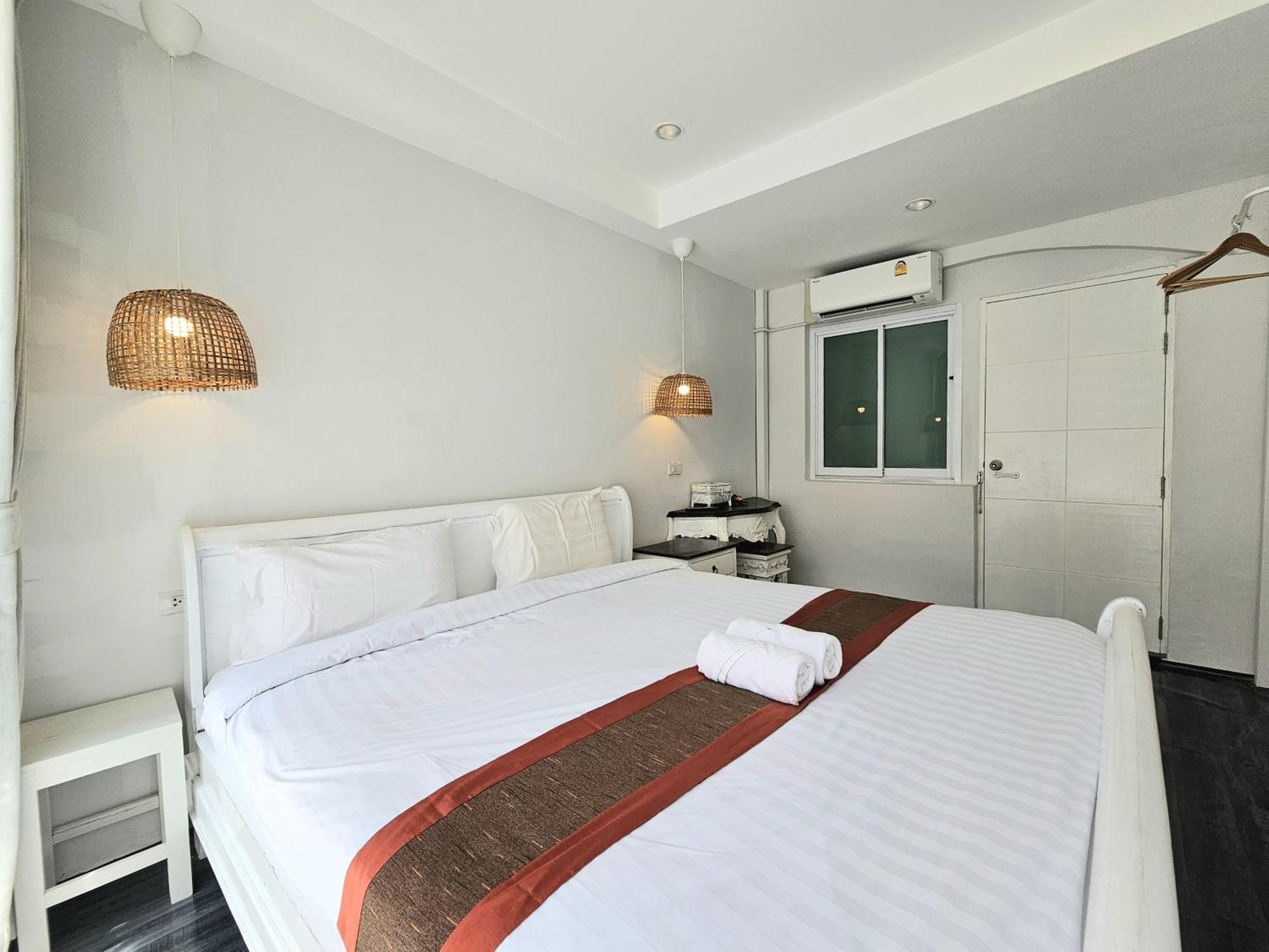 39 Living Pattaya Villa Buitenkant foto