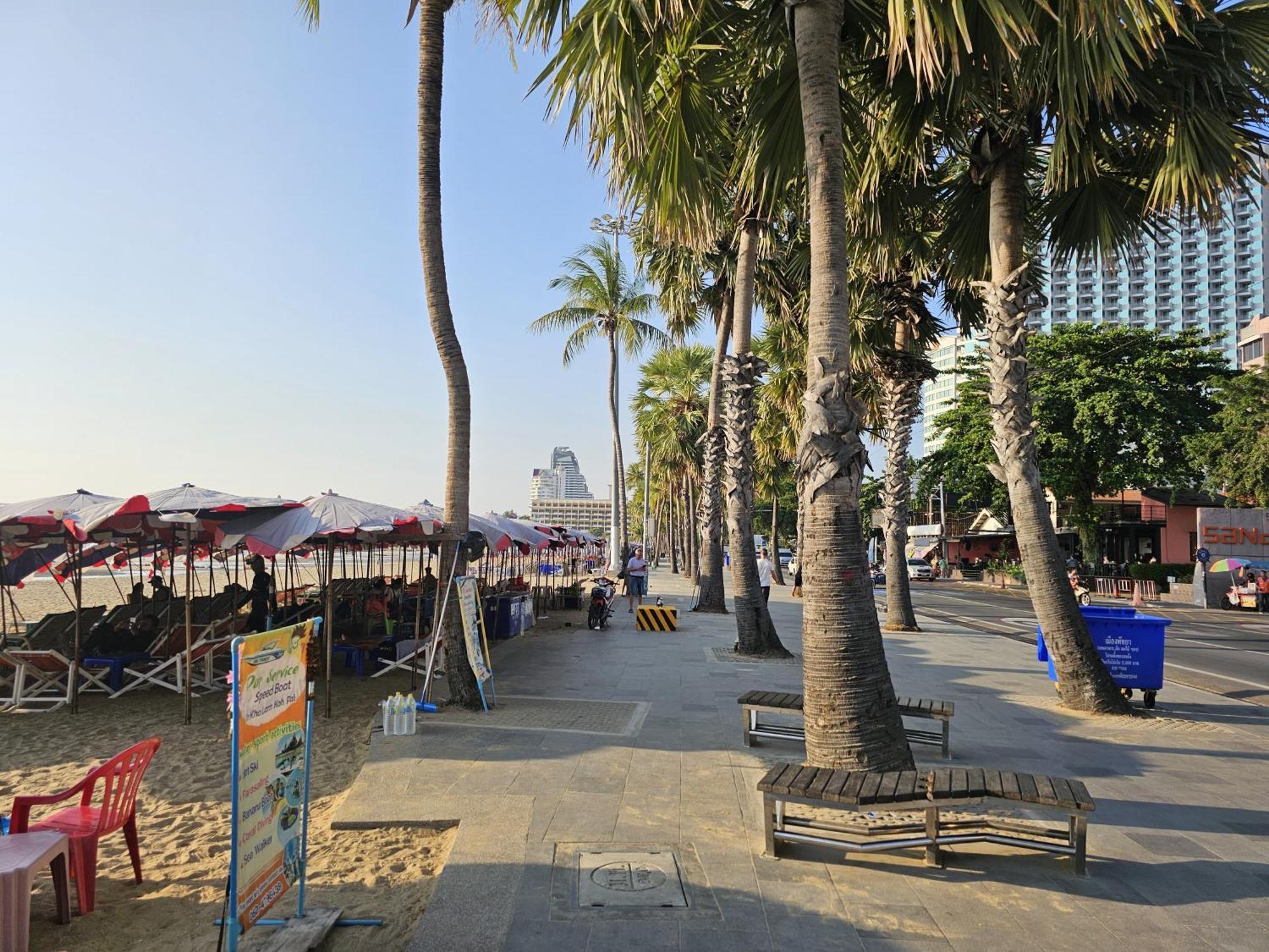 39 Living Pattaya Villa Buitenkant foto